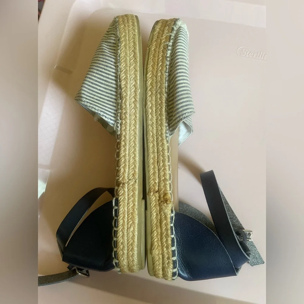 Old Navy Blue White Stripe Espadrille Sandals - Women's Size 8